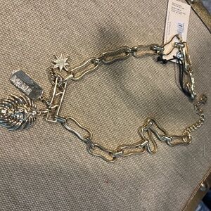 One Edit Charm Necklace Mama